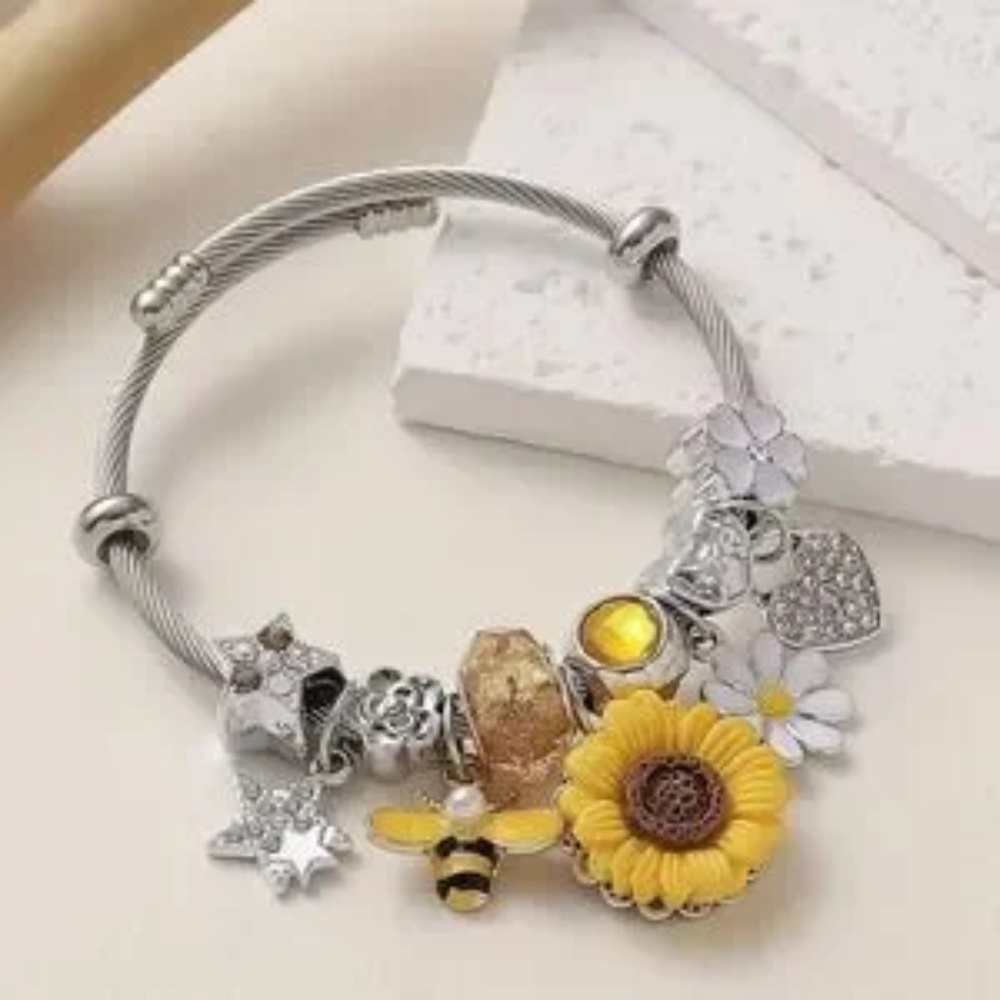 New Sunflower Bee & Heart Charm Adjustable Bracelet With Rhinestones Womens